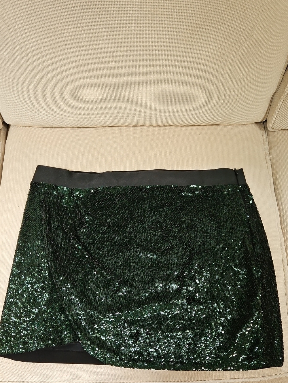 Haute Hippie Dark Green Sequin 100% Silk Lined Mini Skirt Large